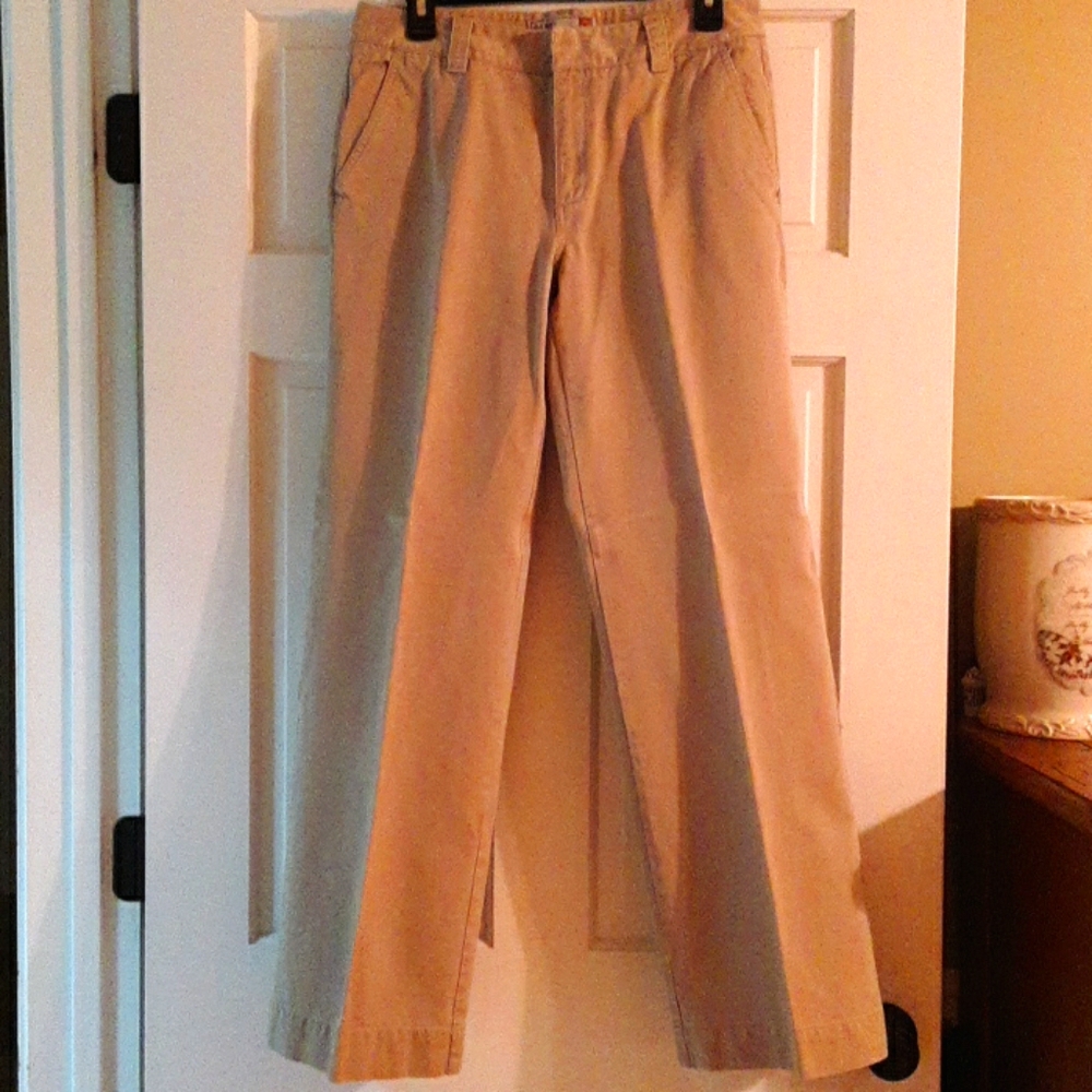 Comfy, stylish khakis